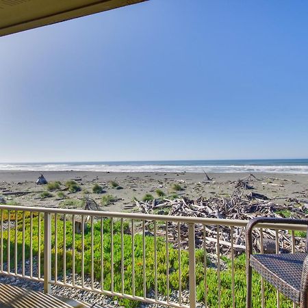 Quiet Waterfront Escape With Hot Tub And Beach Access! Gold Beach Buitenkant foto