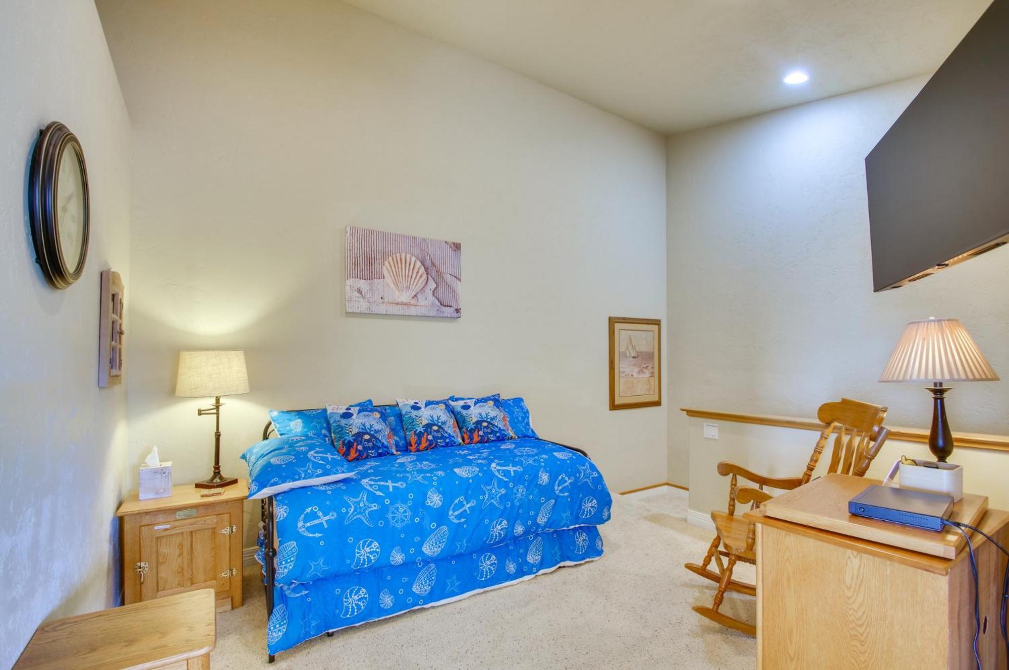 Quiet Waterfront Escape With Hot Tub And Beach Access! Gold Beach Buitenkant foto