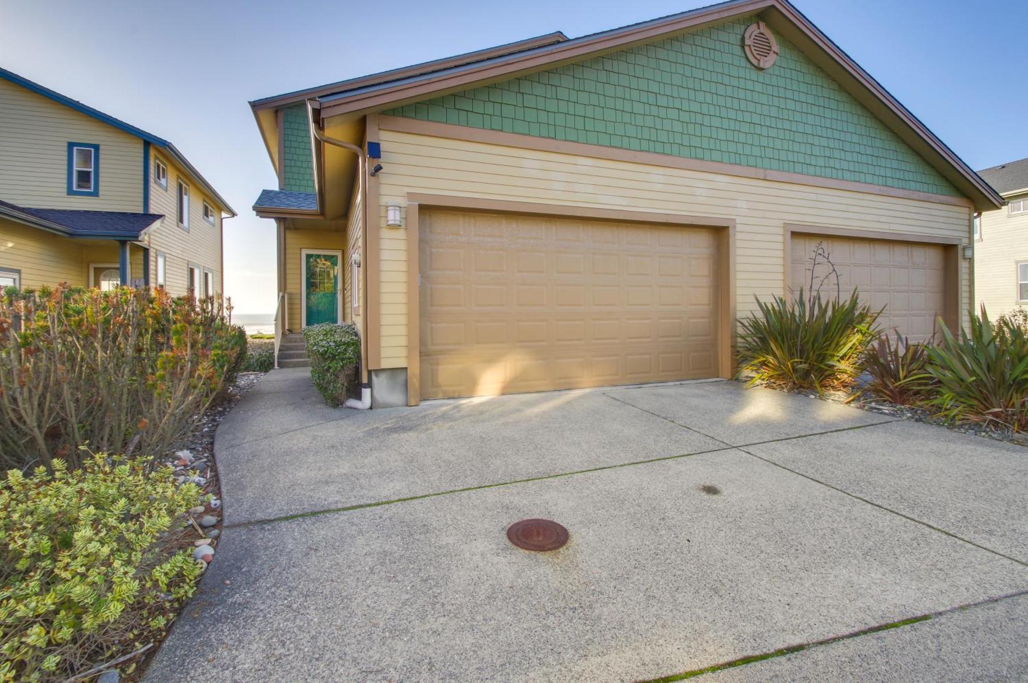 Quiet Waterfront Escape With Hot Tub And Beach Access! Gold Beach Buitenkant foto